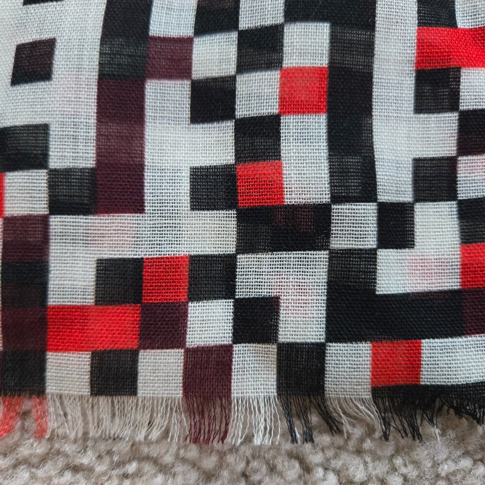 100% wool scarf geometric pattern - Picture 3 of 8